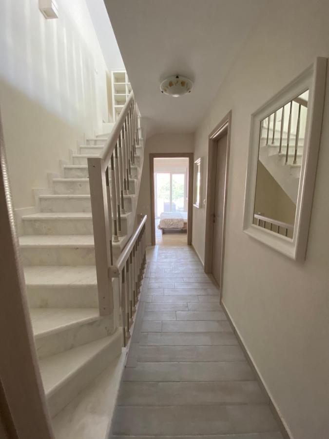 Villa Emerald Luxury Living Nikiti  Buitenkant foto