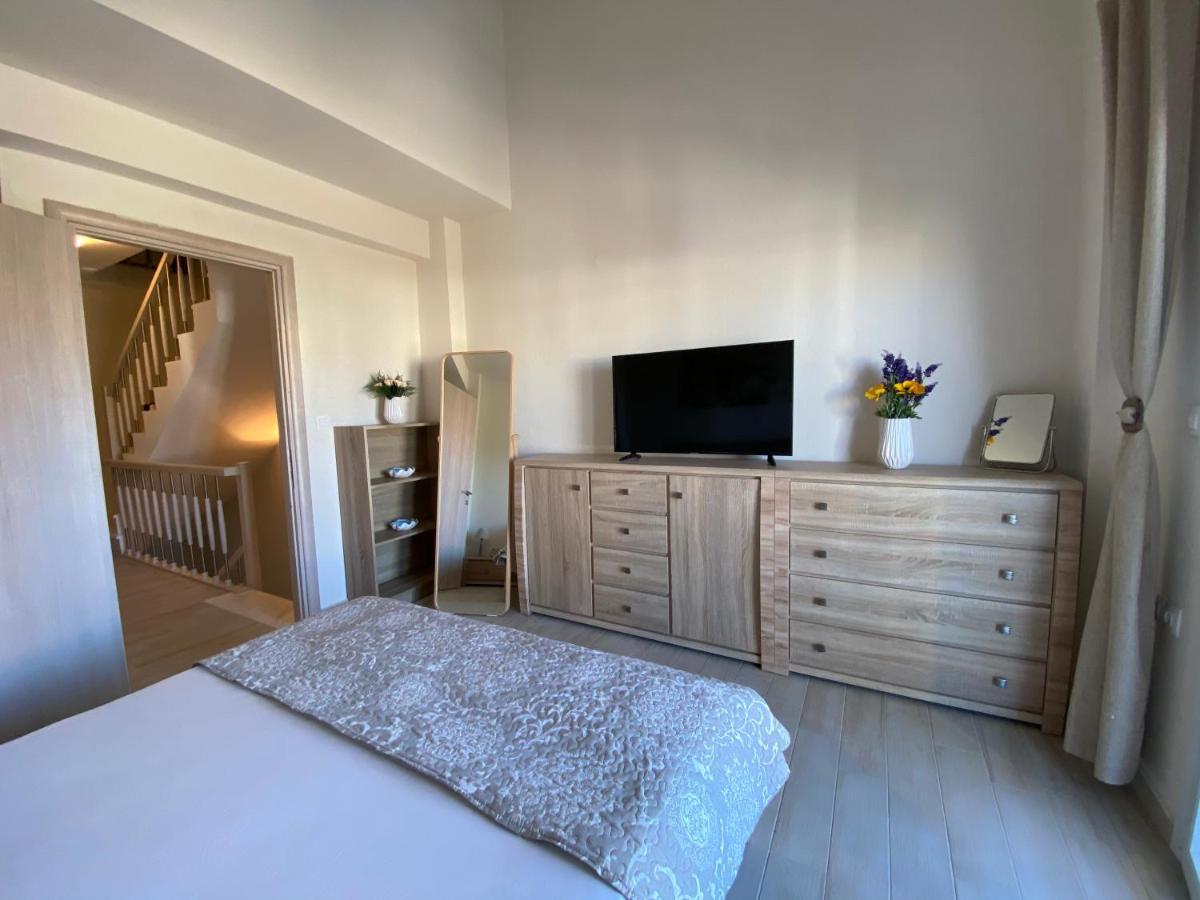 Villa Emerald Luxury Living Nikiti  Buitenkant foto