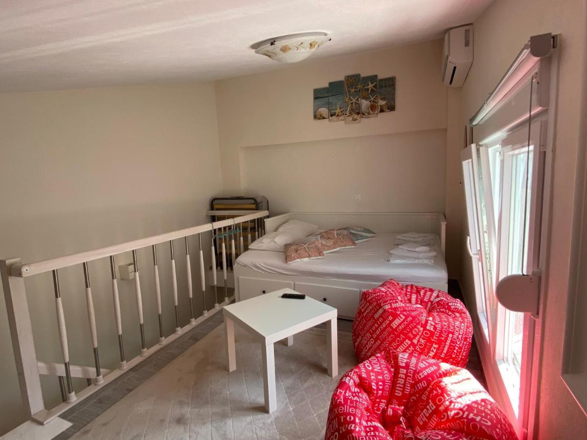 Villa Emerald Luxury Living Nikiti  Buitenkant foto